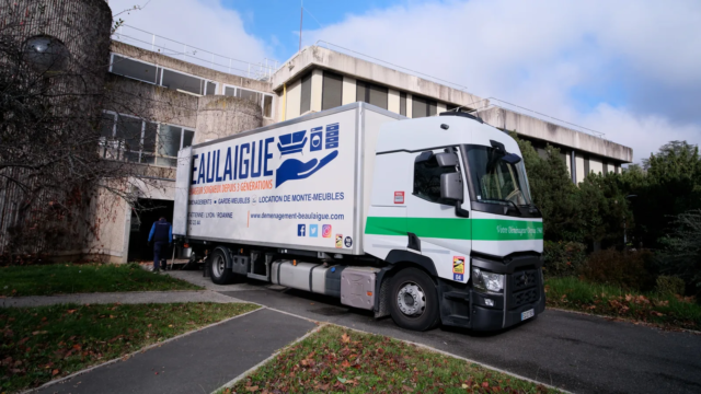 Camion de déménagement Beaulaigue en route